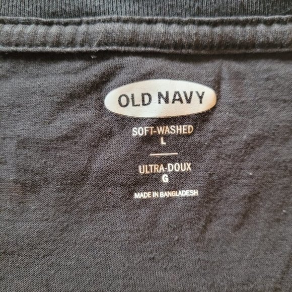 Large Old Navy Soft Washed Polar Bear Shirt - Picture 7 of 8